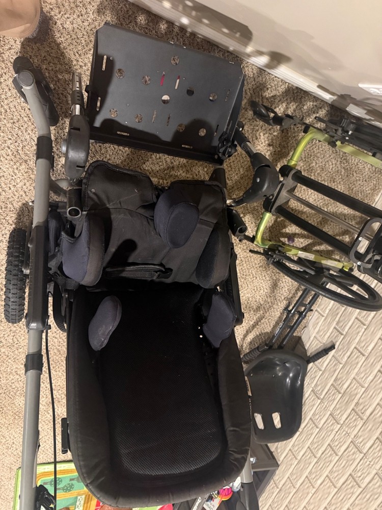 Medical stroller/ wheelchair for sale used. 5 years old, never adjusted.