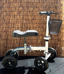 RINKMO Knee Scooter,All-Terrain Foldable KneeWalker basket adjustable 300lb load