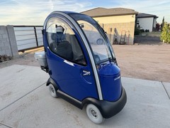 Shoprider Flagship Enclosed Scooter, BLUE