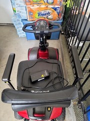 Innuovo W3431 4-Wheeled Electric Scooter
