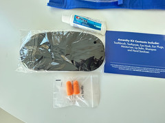MAYO HOSPITAL Travel Personal AMENITY CARE KIT with Toiletries Zippered Pouches