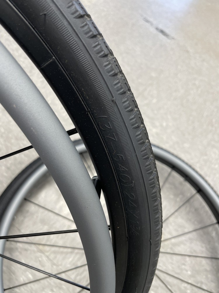 24″ KI Catalyst 5 Wheelchair Tires Rear Wheel FLAT-FREE 18 Spoke Hand Rims