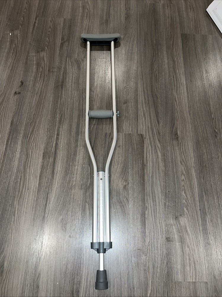 Guardian MDSV80535 Adjustable Height Aluminum Standard Crutches Adult 300 lb