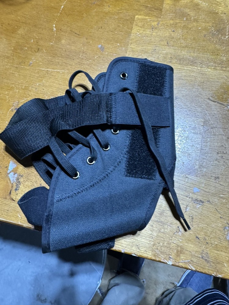 Ankle Brace Medium Ankle Stabilizer – Black