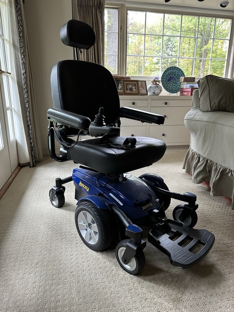 Jazzy Electric Power Wheelchair- Great condition!