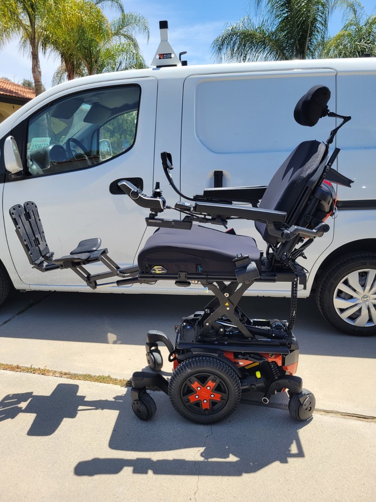 NEW Quantum Edge 3 Stretto Power Wheelchair I-Level With Backup Camera, Lift