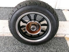 16″ Tubeless Pneumatic 5 „V“ Shape Spokes Front Wheel for Pride Baja Raptor 2