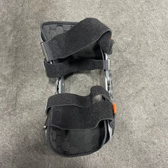 Shock Doctor Elite Bio Logix Knee Brace, Black, Small Left (NEW OPEN BOX)