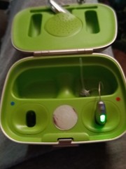 used upon delivery Phonak Hearing Aid Case – Silver, Bluetooth and hearing aids