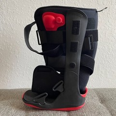 Medical Pneumatic Walking Ovationer Red& Black Boot Size Small Gen 2