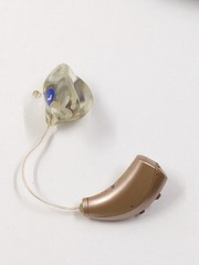 Starkey RIC Rechargeable Hearing Aids with Case Docking Station Both Ears