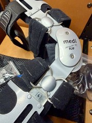 Medi M.4 OA Comfort Medical Grade Knee Brace Sports Injury Recovery Therapy $500