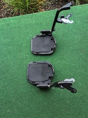 New Rampoly Wheelchair Footrest/Footplate Hanger Assemblies Pair Black & Silver