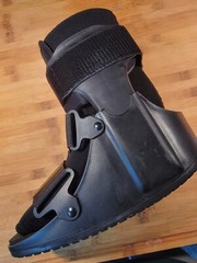 SMALL United Ortho Short Cam Walker Fracture Foot Boot Fits Left or Right