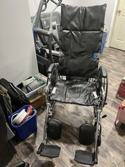 Medline Excel Recliner Wheelchair, 20in Seat, 350lb capacity, Leg Rests