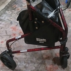 Drive Winnie Walker 3-Wheel Rollator Handbrakes Bag Red/Black
