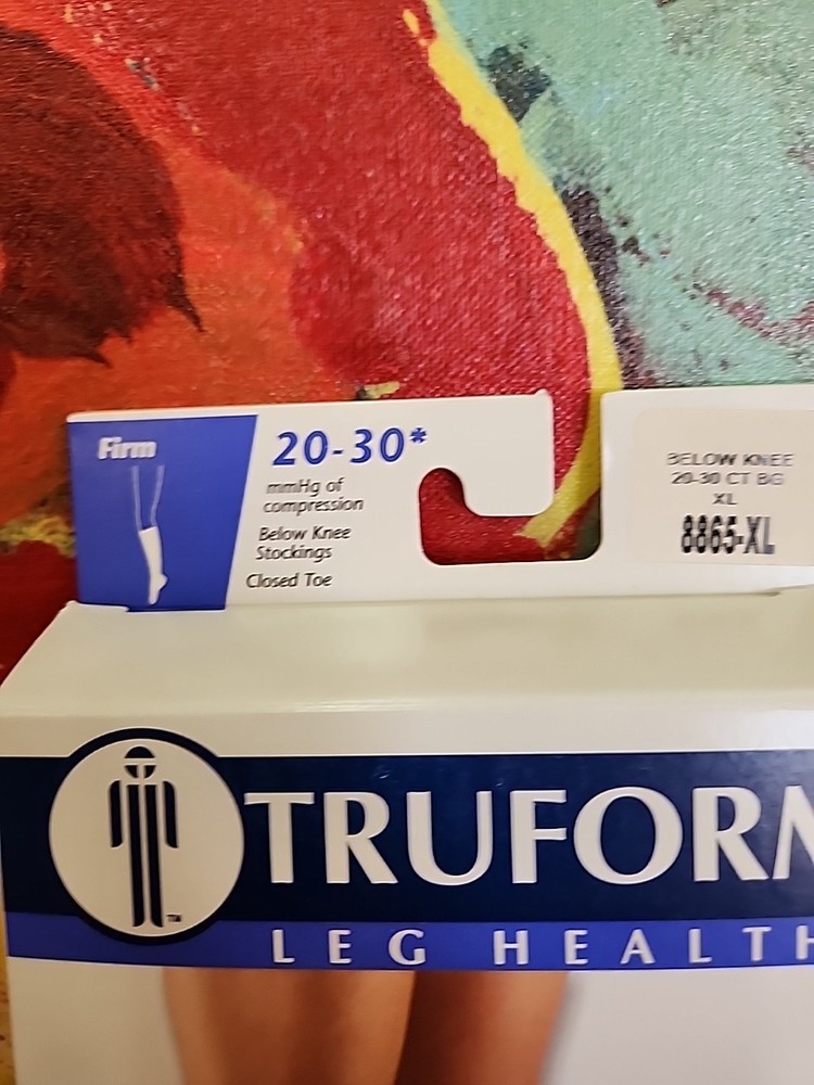 TRUFORM Below The Knee CT 20-30mmHg Stockings Beige XL New In Box