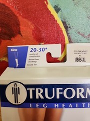 TRUFORM Below The Knee CT 20-30mmHg Stockings Beige XL New In Box