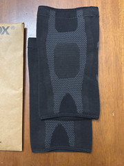 BODYPROX 2 Pack Size S Knee Support Compression Sleeves