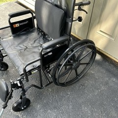 NEW Bari+Max Bariatric Reclining Wheelchair 24”Elevating Leg Rest 15015-24DELR