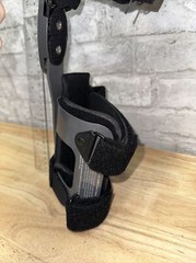 BLEDSOE KNEE BRACE 3 MEDIAL SHORT XS RIGHT BRAND NEW Msrp 649