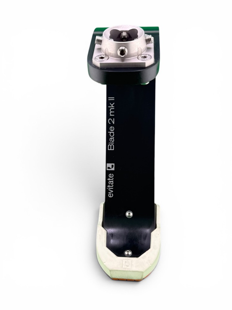 Levitate 2 prosthetic running blade foot. Great cond. category 4.5.