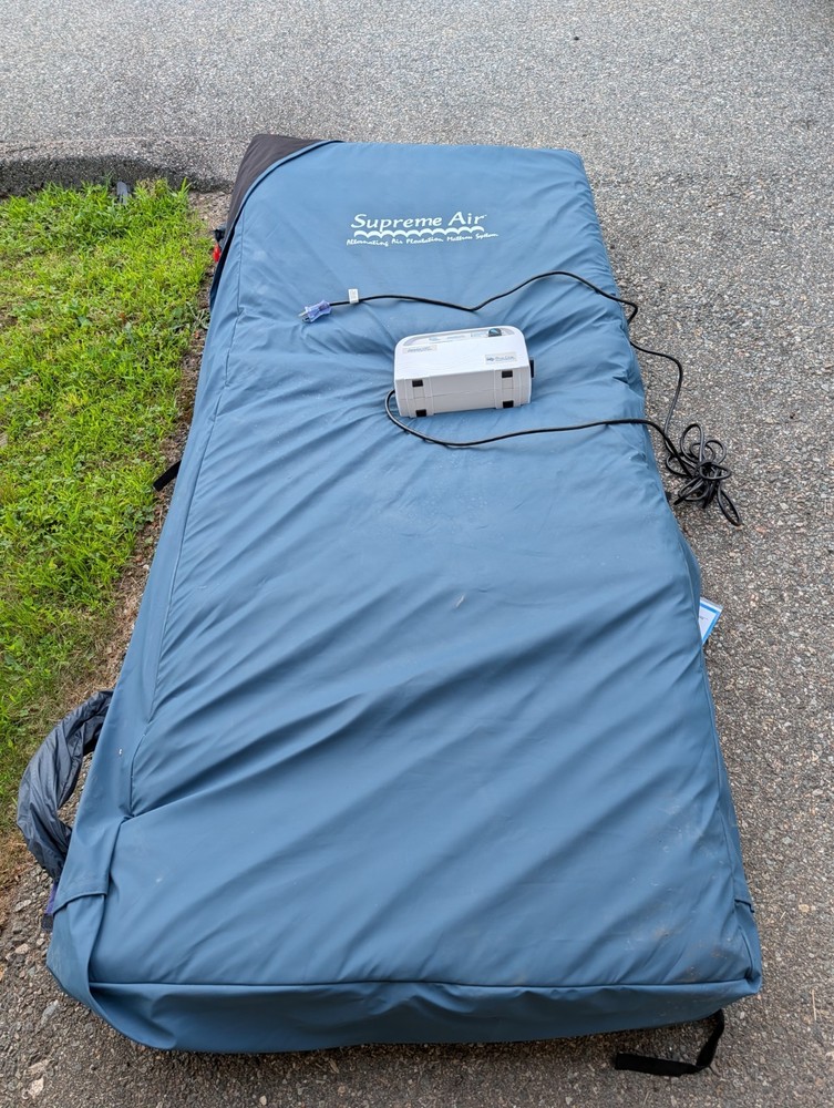 Blue Chip Medical Supreme AIR 9600 Alternating Pressure Mattress