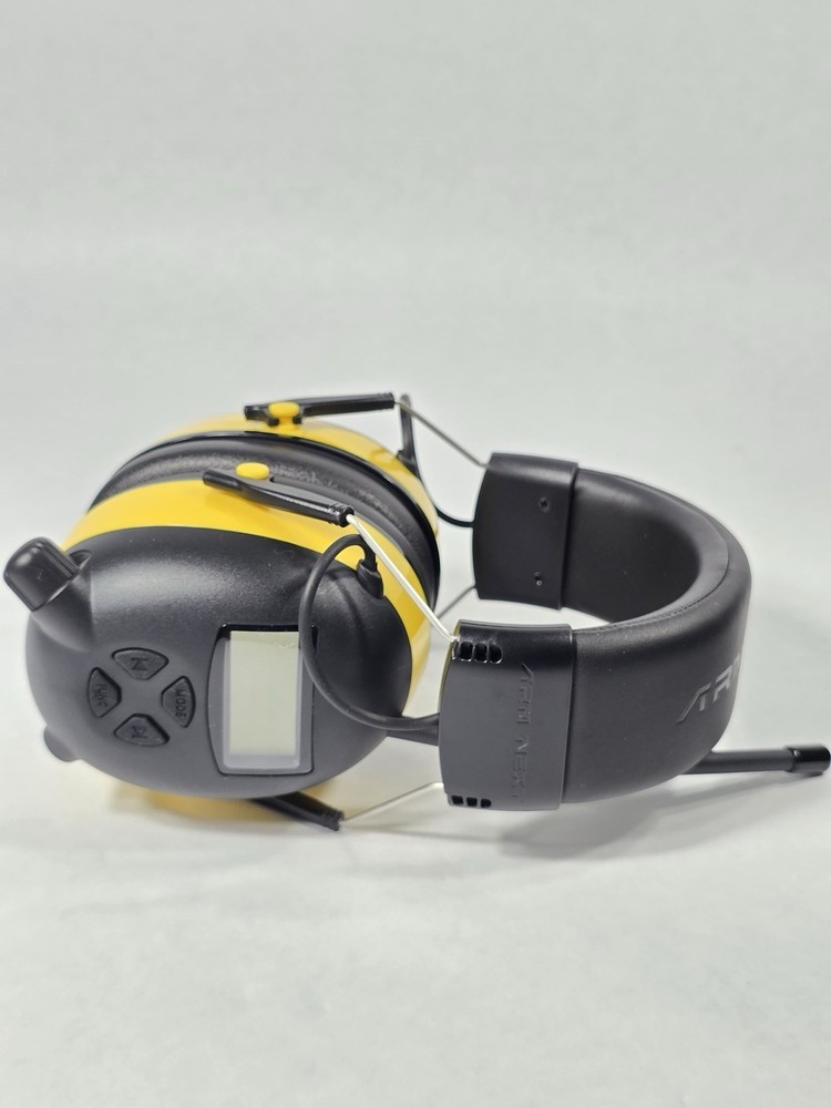 R6 Radio Hearing Protector NRR 30dB AM/FM Electronic Earmuffs LCD AUX Yellow