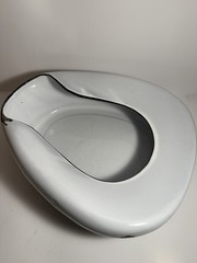 Vintage 1940s Cesco Columbian Made White Porcelain Enamel Metal Bed Pan