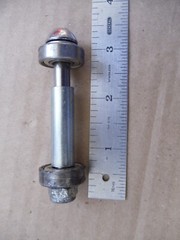 1 – STD24DDA Drive Sentra Heavy Wheelchair – Front Wheel Axle,Bearing,Spacer