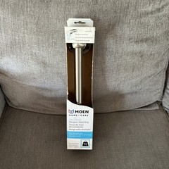 Moen Home Care 9 Inch Designer Hand Grip Brushed Nickle 250 Lb Capacity