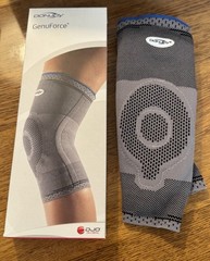 Donjoy Genuforce Knee Support Slip-on Small Size Right or Left Knee Brand New.