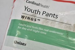 Cardinal Health Youth Pants Unisex Small/Medium Size 38-65 lbs 17 Pack Wings
