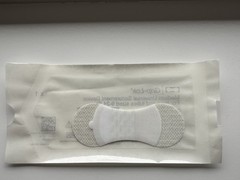 Grip-lok Medium Universal Securement Device for lines and tubes (20 Pieces)