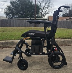 Jazzy Carbon 27X Folding Mobility Power Wheelchair – Open Box