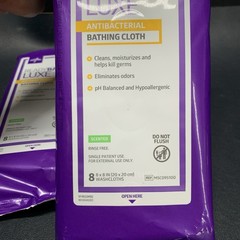 Ready Bath Luxe Antibacterial Rinse Free Bathing Cloth Scented 2 Packs Lot.