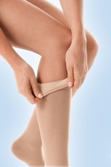 JOBST Women’s Opaque Softfit Knee High 20-30 mmHg Closed Toe