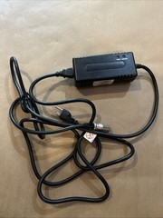 UNIVERSAL POWER 243C2000T-1 Chair wheelchair Battery Charger 3 PIN. VERY CLEAN
