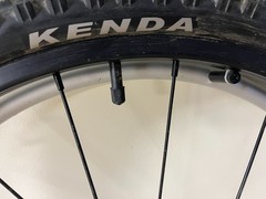 Pair 22” Off-Road Wheelchair Wheels Kenda Nevegal 22×1.95 Quick Release used