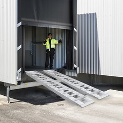 2pcs Aluminum Trailer Ramps Loading Ramps Truck Car Auto Trailer Ramps