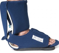 ComfySplints Comfy Ambulating Boot Size Adult 8-13 universal New.