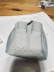 Silicone knee pads provide joint support, massage and promote circulation