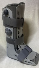 Aircast Airselect Recovery Boot Size Medium Walker Brace Semi Rigid Shell
