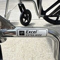 Medline Excel Extra Wide Manual Wheelchair, Foldable, 500 lb, MDS806850