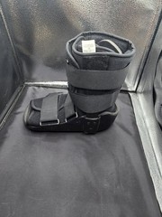 Walking Fracture Boot Short Protective Boot Fits Left or Right Foot medium