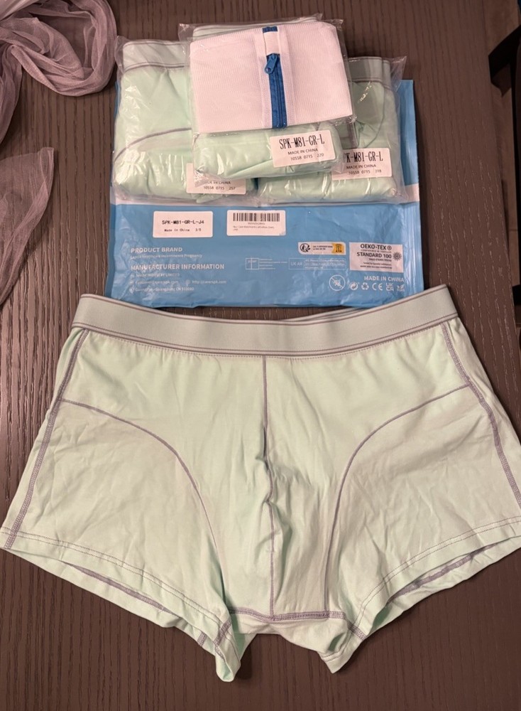 Four Men’s Carer Washable Absorbent Underwear L Light Green