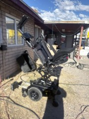Quantum Q6 Edge 3 Stretto Power Wheelchair Pre-owned