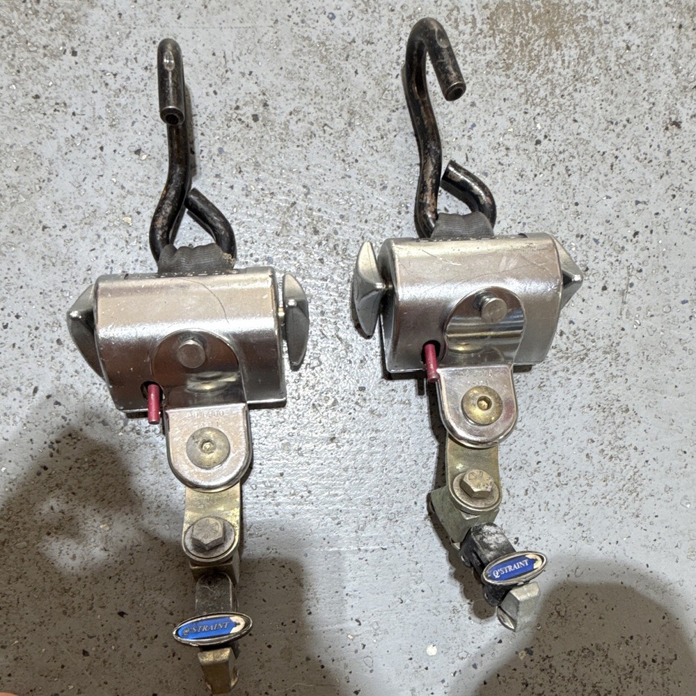 Pair Metal Hook Latch Hardware Hooks, Silver Finish, 2-Piece Set