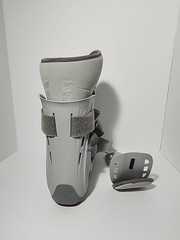 Breg Genesis Full Shell Walking Boot w Pump Orthopedic Walker Boot Size M