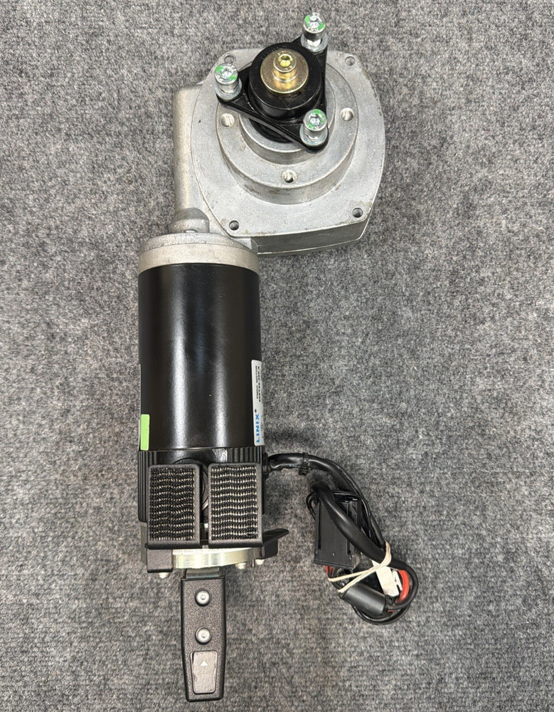 Right Motor Permobil F3 Wheelchair 1831168/313934 TESTED #259